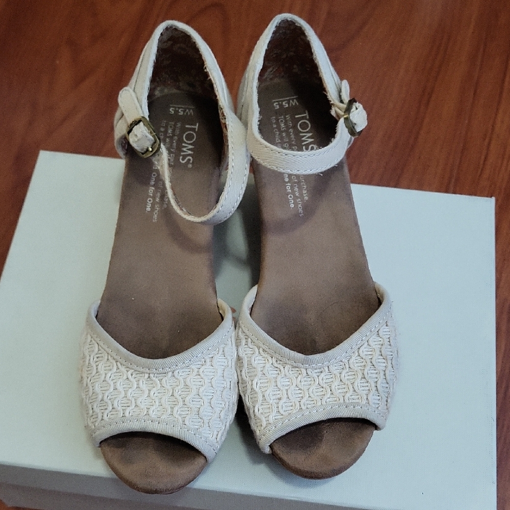 Toms Women's Cream Woven Espadrilles